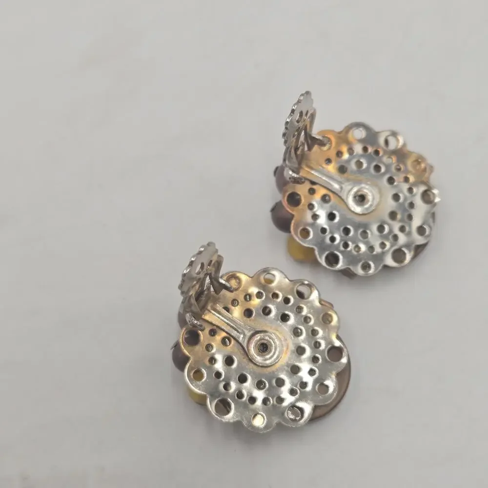 Vtg 50s Brown Lucite Bead Cluster Clip On Earrings Gold Tone Floral Statement